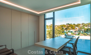 Villa de lujo moderna lista para entrar a vivir en venta junto al campo de golf en la Nueva Milla de Oro, Marbella - Estepona 66413 