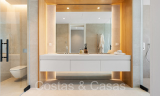 Nueva villa arquitectónica en venta en una urbanización segura en Marbella - Benahavis 66501 