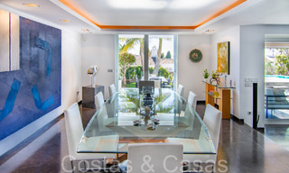 Atemporal villa de lujo andaluza en venta en una zona cerrada cerca de Aloha Golf en Nueva Andalucía, Marbella 66557 