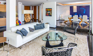 Atemporal villa de lujo andaluza en venta en una zona cerrada cerca de Aloha Golf en Nueva Andalucía, Marbella 66573 