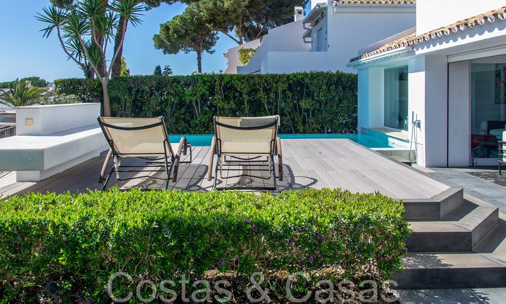 Atemporal villa de lujo andaluza en venta en una zona cerrada cerca de Aloha Golf en Nueva Andalucía, Marbella 66575