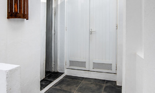 Casa adosada doble en venta a poca distancia de todos los servicios en el pintoresco casco antiguo de Estepona 66609 