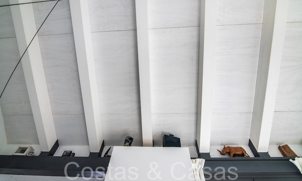 Casa adosada doble en venta a poca distancia de todos los servicios en el pintoresco casco antiguo de Estepona 66632