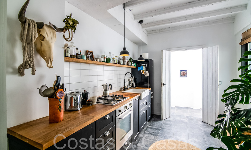 Casa adosada doble en venta a poca distancia de todos los servicios en el pintoresco casco antiguo de Estepona 66639