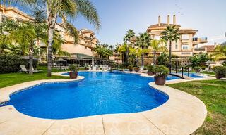 Precioso ático doble con vistas al mar en venta en un complejo de 5 estrellas en Nueva Andalucía, Marbella 66654 
