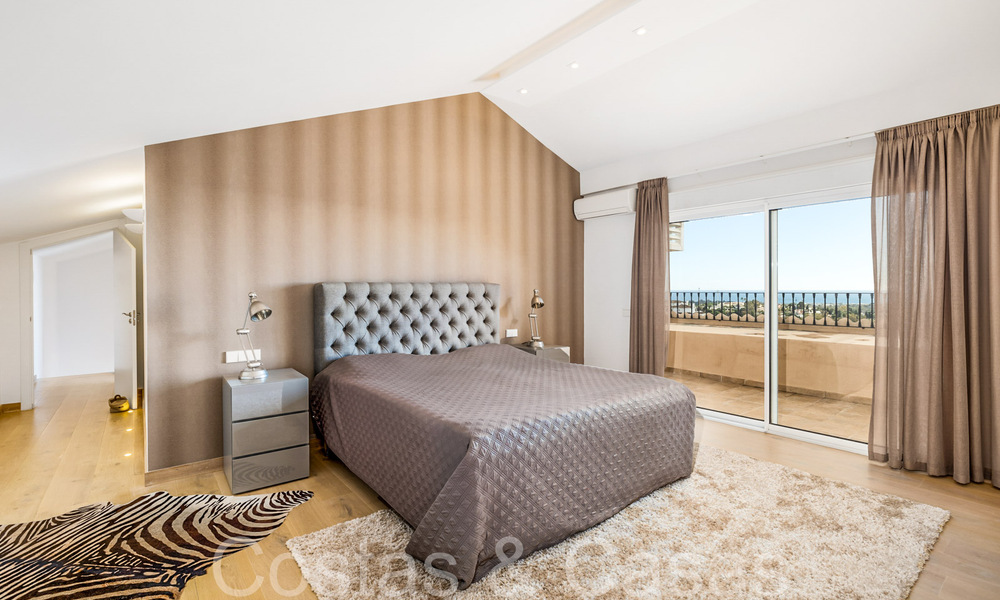 Precioso ático doble con vistas al mar en venta en un complejo de 5 estrellas en Nueva Andalucía, Marbella 66665