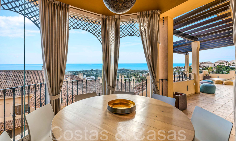 Precioso ático doble con vistas al mar en venta en un complejo de 5 estrellas en Nueva Andalucía, Marbella 66692