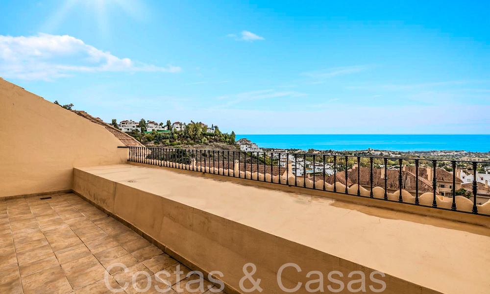 Precioso ático doble con vistas al mar en venta en un complejo de 5 estrellas en Nueva Andalucía, Marbella 66693