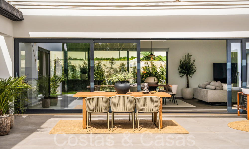 Elegante y moderna villa de lujo de una sola planta en venta en una zona de golf cerca del centro de Estepona 66749