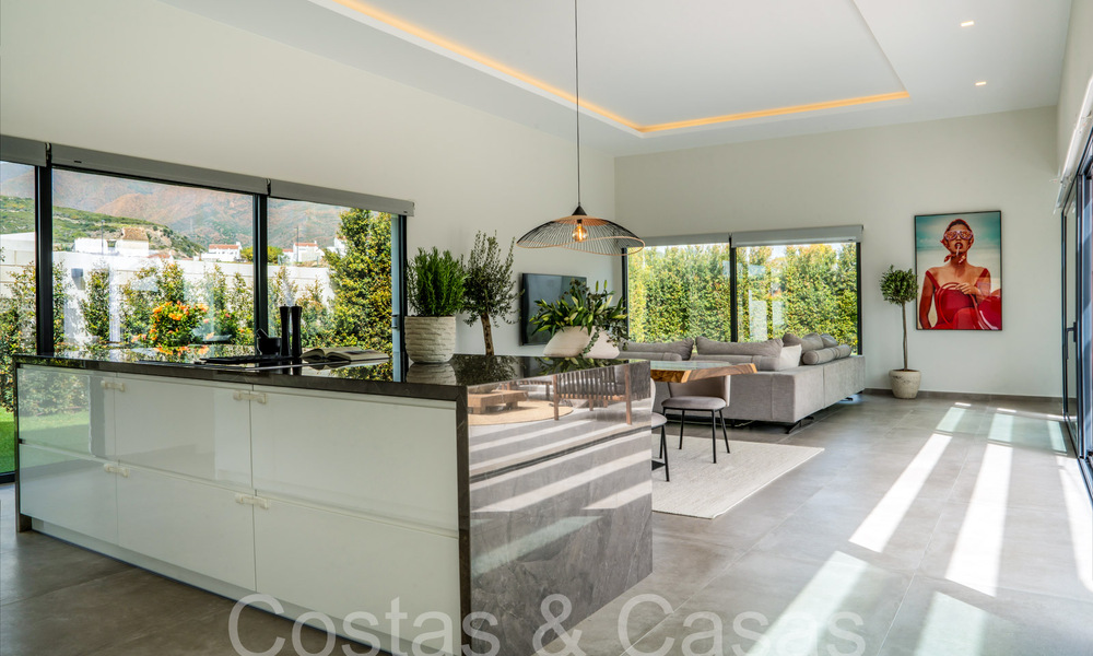 Elegante y moderna villa de lujo de una sola planta en venta en una zona de golf cerca del centro de Estepona 66762