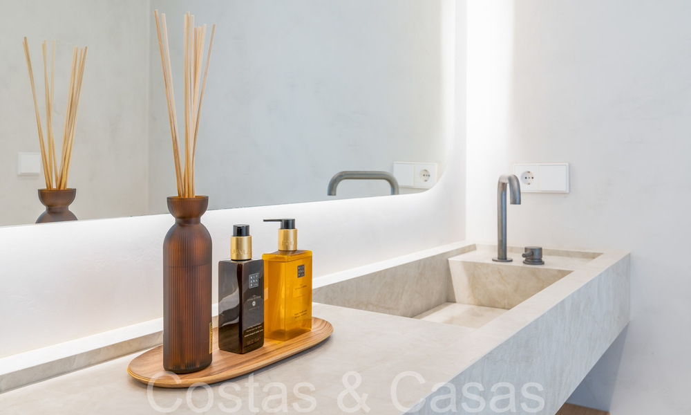 Ático dúplex contemporáneo listo para entrar a vivir en venta en una comunidad cerrada en La Quinta en Benahavis, Marbella 66817