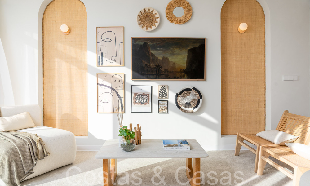 Ático dúplex contemporáneo listo para entrar a vivir en venta en una comunidad cerrada en La Quinta en Benahavis, Marbella 66820