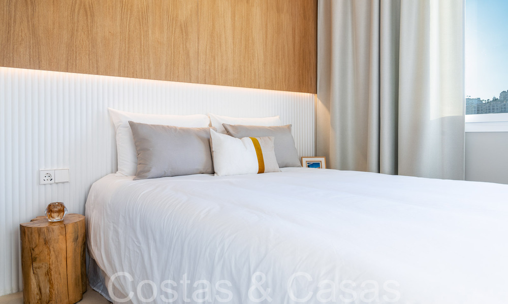 Ático dúplex contemporáneo listo para entrar a vivir en venta en una comunidad cerrada en La Quinta en Benahavis, Marbella 66823