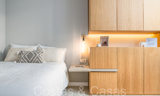 Ático dúplex contemporáneo listo para entrar a vivir en venta en una comunidad cerrada en La Quinta en Benahavis, Marbella 66837 