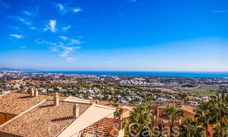 Listo para entrar a vivir, ático de lujo con vistas panorámicas al golf, mar y montaña en venta en Benahavis - Marbella 66939 