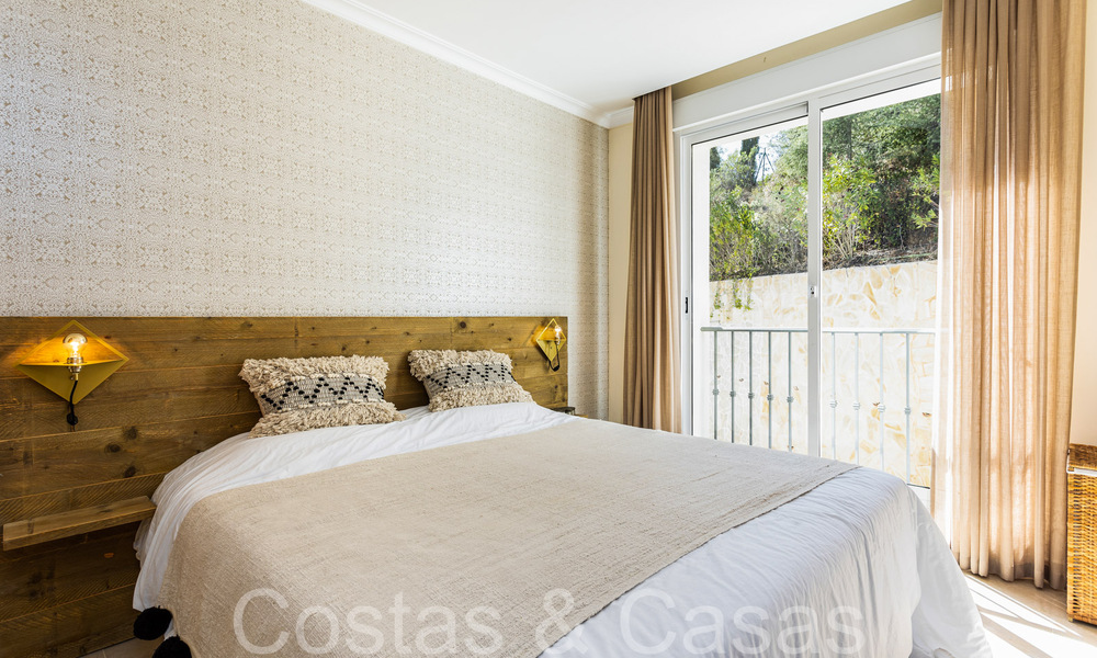 Ático dúplex moderno de estilo andaluz rodeado de naturaleza en las colinas de Marbella 66970