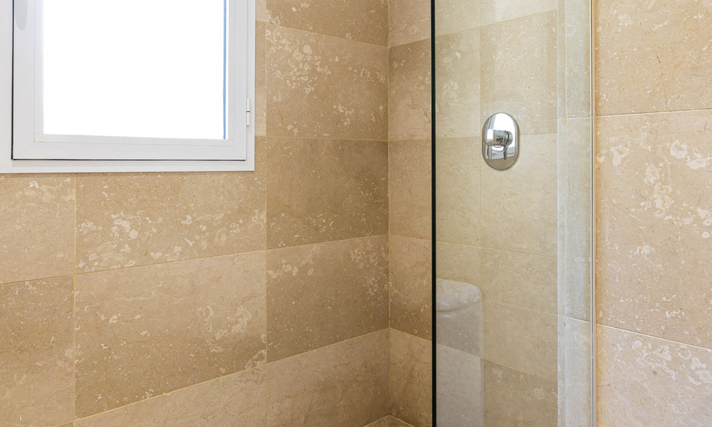 Ático dúplex moderno de estilo andaluz rodeado de naturaleza en las colinas de Marbella 66974