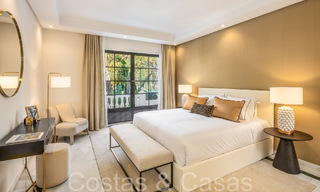 Villa magistral con estilo arquitectónico morisco-andaluz en venta, rodeada de campos de golf en el valle del golf de Nueva Andalucía, Marbella 67100 