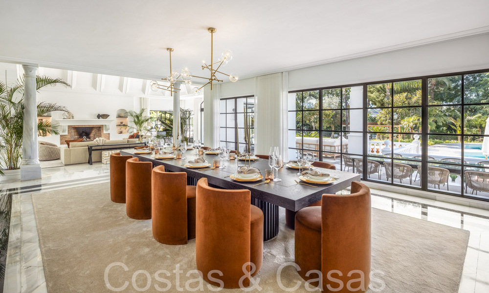 Villa magistral con estilo arquitectónico morisco-andaluz en venta, rodeada de campos de golf en el valle del golf de Nueva Andalucía, Marbella 67103