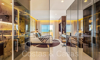 Ático de lujo elegantemente renovado en venta junto al mar con vistas al mar al este del centro de Marbella 67149 