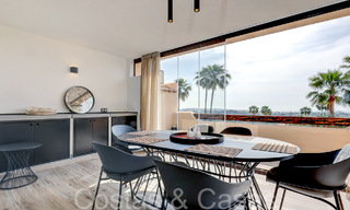 Listo para entrar a vivir, apartamento de lujo completamente reformado con vistas panorámicas al mar Mediterráneo en venta en Benahavis - Marbella 67187 