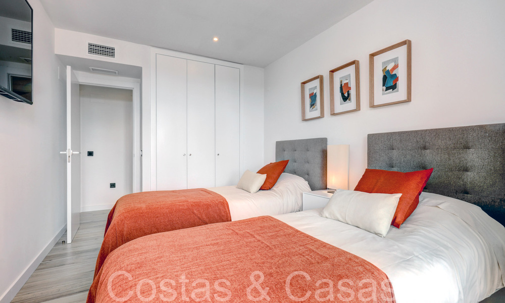 Listo para entrar a vivir, apartamento de lujo completamente reformado con vistas panorámicas al mar Mediterráneo en venta en Benahavis - Marbella 67210