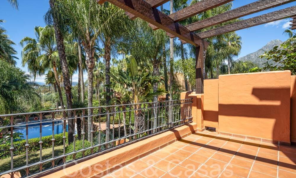 Impresionante casa adosada mediterránea en venta en una urbanización segura y de gran prestigio en la Milla de Oro de Marbella 67352