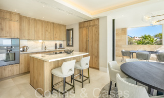 Lujoso apartamento dúplex con vistas panorámicas al mar en venta en Benahavis - Marbella 67365 