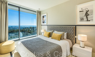 Lujoso apartamento dúplex con vistas panorámicas al mar en venta en Benahavis - Marbella 67367 