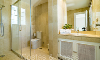 Casa en venta a poca distancia de numerosos servicios en el corazón de Nueva Andalucía, Marbella 67455 