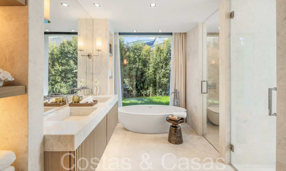 Sofisticada villa mediterránea de una sola planta en venta a pocos pasos del campo de golf Las Brisas en Nueva Andalucía, Marbella 67483