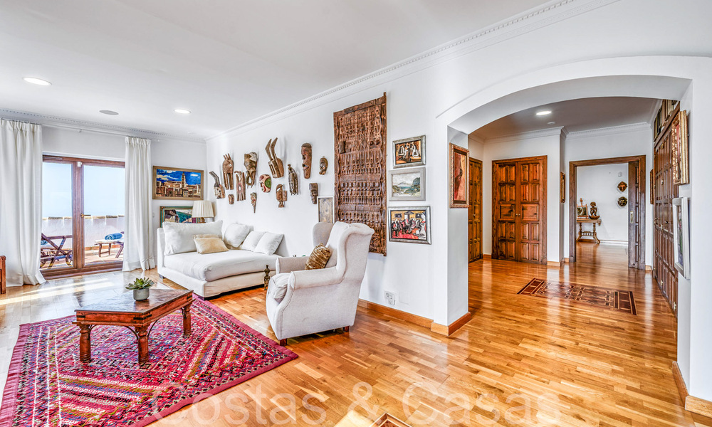 Gran finca andaluza en venta en una parcela elevada de 5 hectáreas en las colinas del este de Marbella 67596