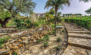 Gran finca andaluza en venta en una parcela elevada de 5 hectáreas en las colinas del este de Marbella 67603 