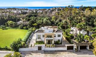 Villa modernista de lujo en venta en una exclusiva zona residencial cerrada en la Milla de Oro de Marbella 67627 