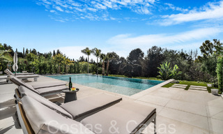 Villa modernista de lujo en venta en una exclusiva zona residencial cerrada en la Milla de Oro de Marbella 67630 