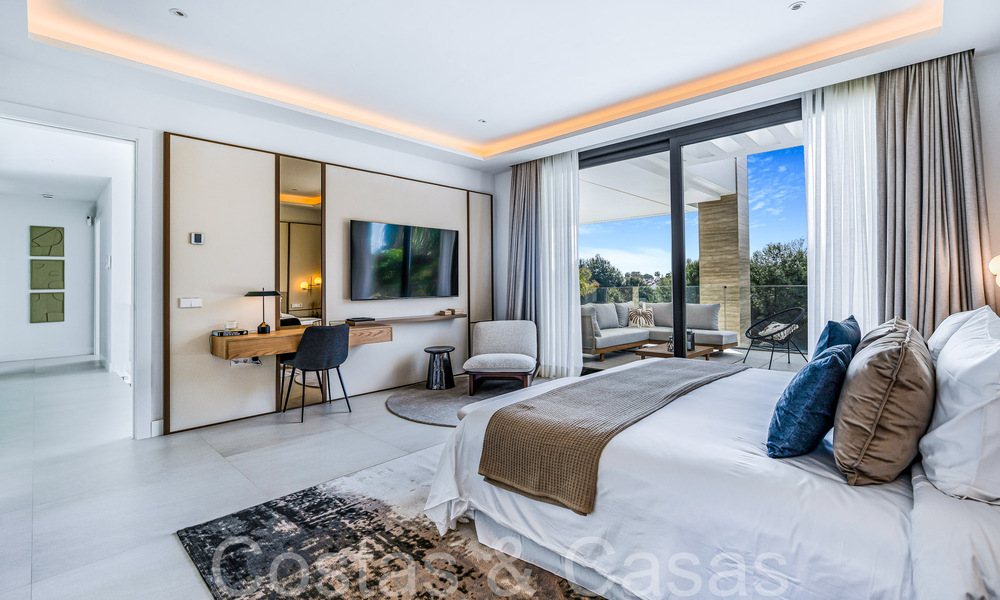Villa modernista de lujo en venta en una exclusiva zona residencial cerrada en la Milla de Oro de Marbella 67635