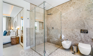 Villa modernista de lujo en venta en una exclusiva zona residencial cerrada en la Milla de Oro de Marbella 67637 