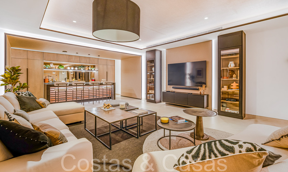 Villa modernista de lujo en venta en una exclusiva zona residencial cerrada en la Milla de Oro de Marbella 67654