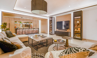 Villa modernista de lujo en venta en una exclusiva zona residencial cerrada en la Milla de Oro de Marbella 67654 