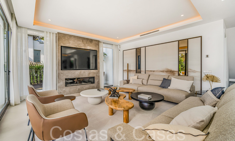 Villa modernista de lujo en venta en una exclusiva zona residencial cerrada en la Milla de Oro de Marbella 67677