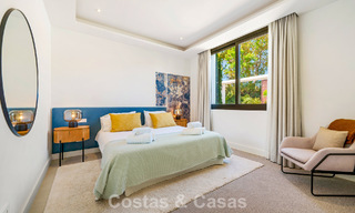 Villa modernista de lujo en venta en una exclusiva zona residencial cerrada en la Milla de Oro de Marbella 787624 