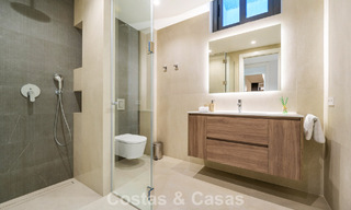 Villa modernista de lujo en venta en una exclusiva zona residencial cerrada en la Milla de Oro de Marbella 787631 