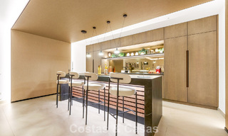 Villa modernista de lujo en venta en una exclusiva zona residencial cerrada en la Milla de Oro de Marbella 787635 