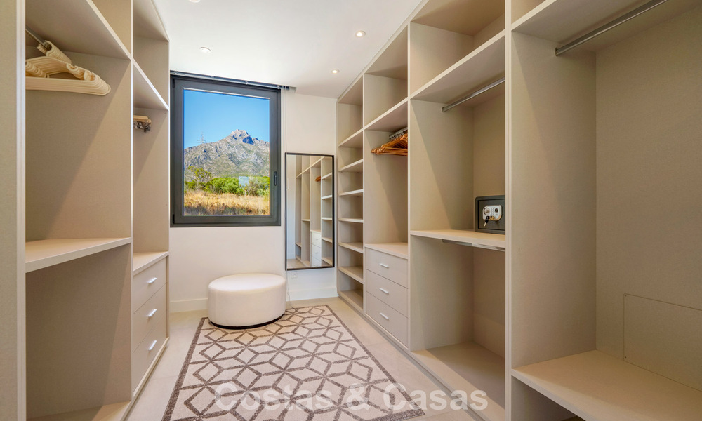 Villa modernista de lujo en venta en una exclusiva zona residencial cerrada en la Milla de Oro de Marbella 787643