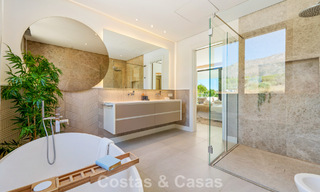 Villa modernista de lujo en venta en una exclusiva zona residencial cerrada en la Milla de Oro de Marbella 787647 