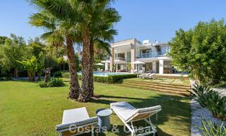 Villa modernista de lujo en venta en una exclusiva zona residencial cerrada en la Milla de Oro de Marbella 787658 