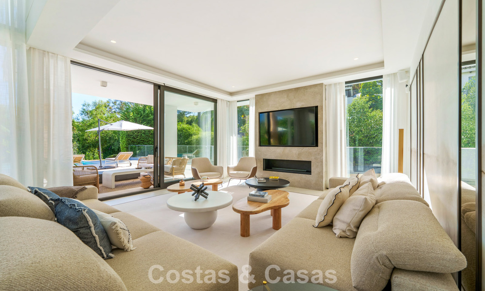 Villa modernista de lujo en venta en una exclusiva zona residencial cerrada en la Milla de Oro de Marbella 787662