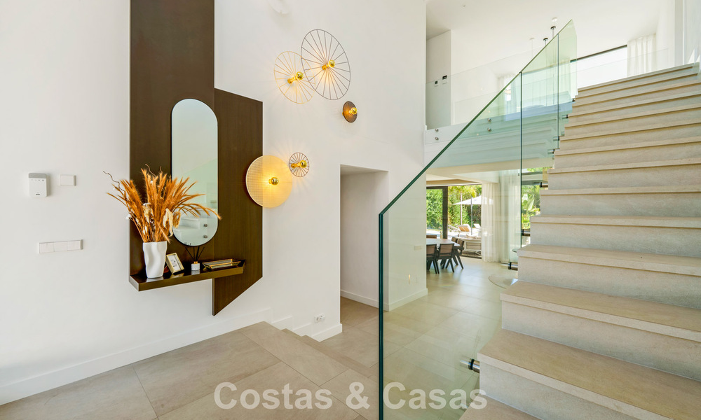 Villa modernista de lujo en venta en una exclusiva zona residencial cerrada en la Milla de Oro de Marbella 787666