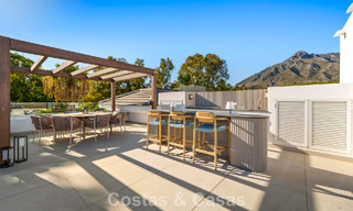 Villa modernista de lujo en venta en una exclusiva zona residencial cerrada en la Milla de Oro de Marbella 787670 