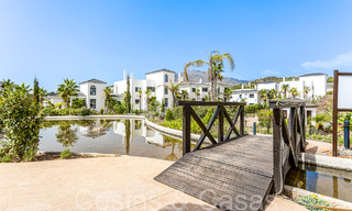 Listo para entrar a vivir, espacioso ático con vistas panorámicas al mar en venta en las colinas de Estepona, cerca del centro 67523 